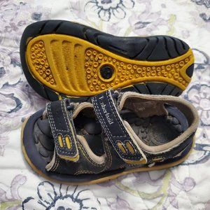Timberland sandals toddlers size 9